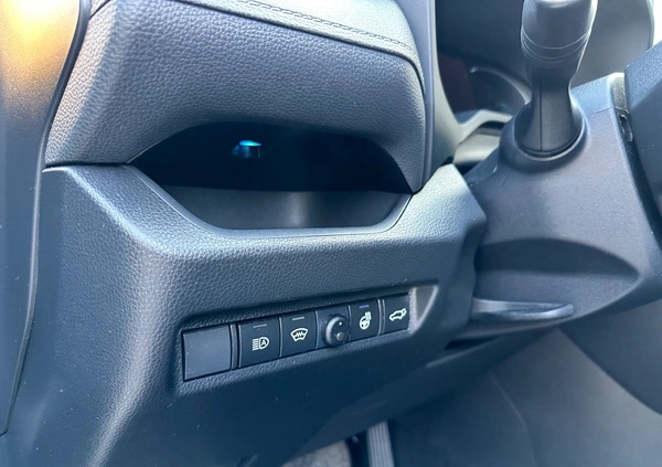 Toyota RAV4 cena 163000 przebieg: 68000, rok produkcji 2021 z Sopot małe 301